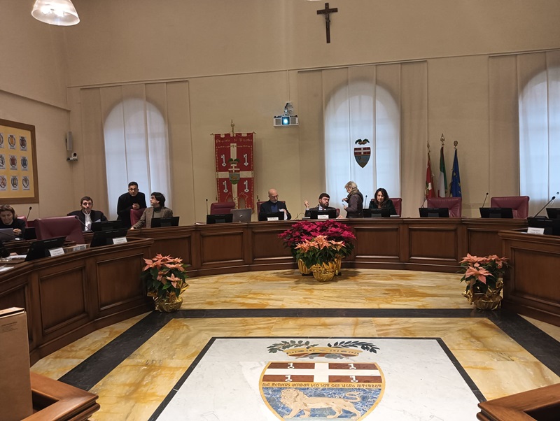 Dimensionamento scolastico, Fi risponde a FdI