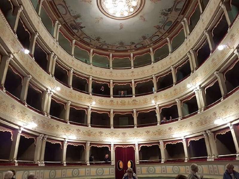 Amelia, al Teatro Sociale la mostra “Aenigma” del fotografo Maurizio Galimberti che scompone il colosso bronzeo del Germanico